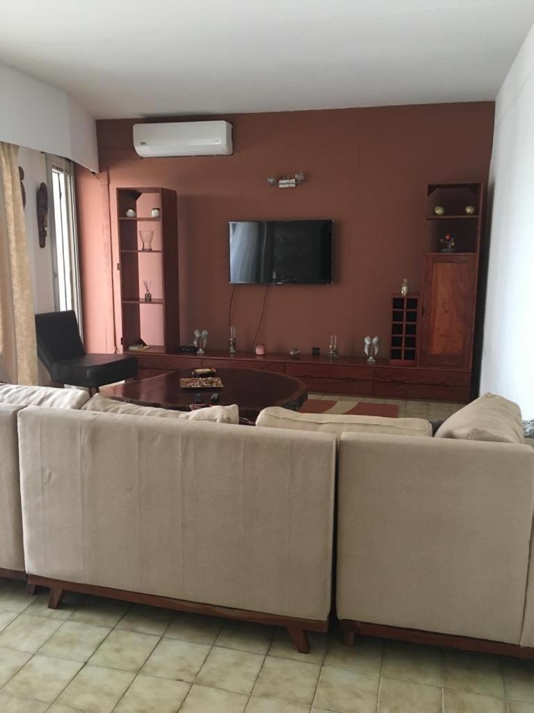 F4 Appartement Bonanjo Дуала Екстериор снимка